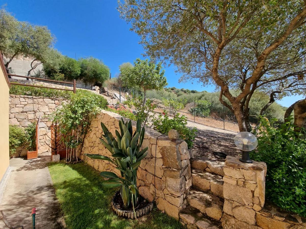 Villa Il Borgo Del Mare Budoni Esterno foto