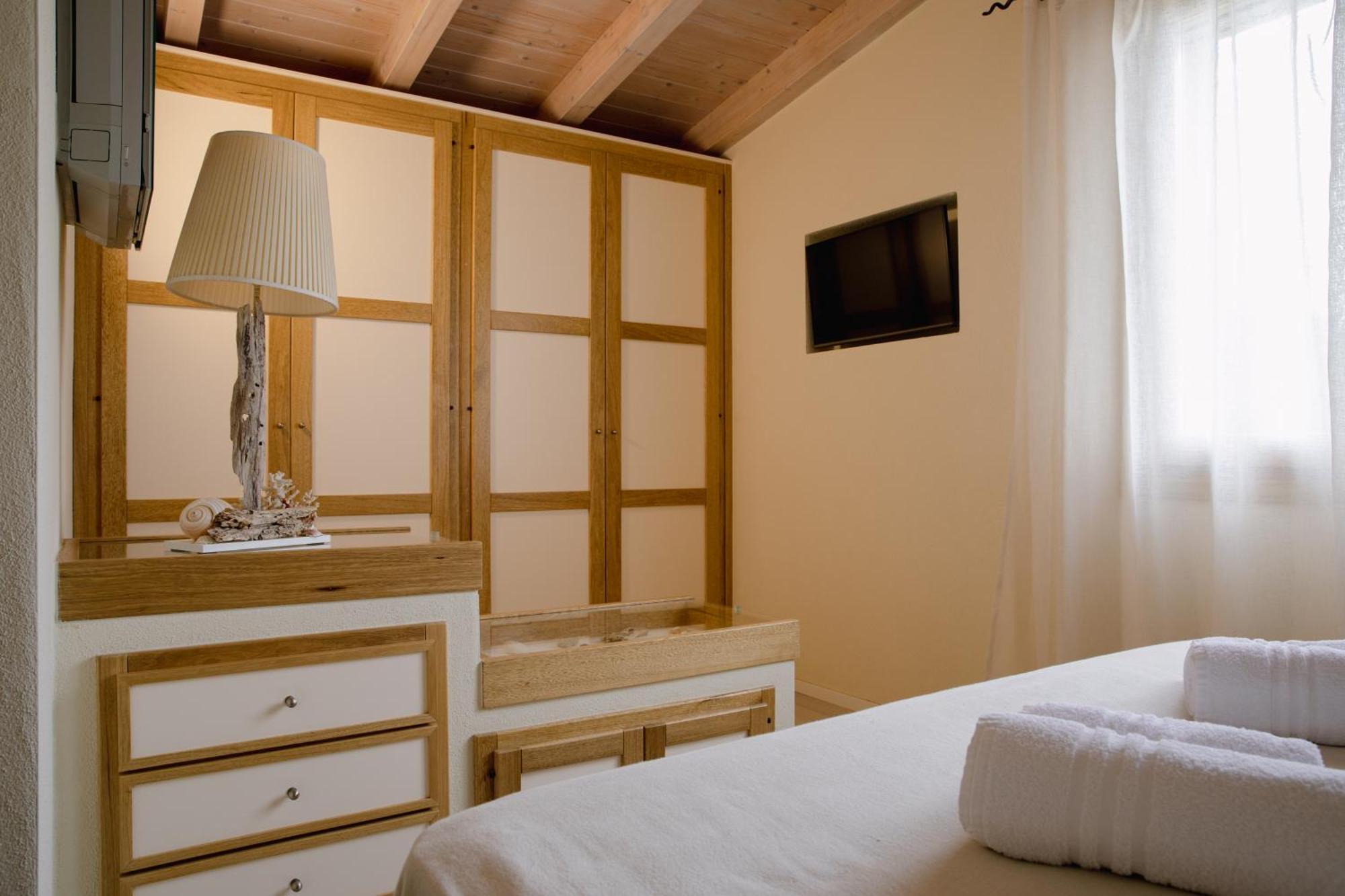 Villa Il Borgo Del Mare Budoni Esterno foto